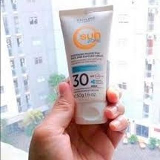 Kem chống nắng Sun Zone Whitening Protector Face And Exposed Areas SPF30 High