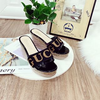 Dép xuồng