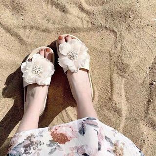 Dép nhựa hoa cute