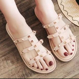 Dép 3 quai tán đinh