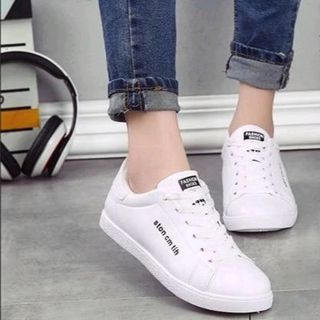 giày sneaker trắng