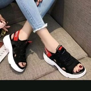 scandal đế cao giả giày