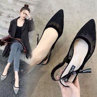 Giày sandal sục lưới