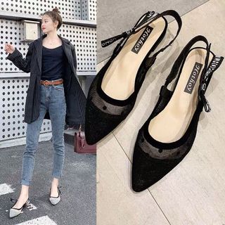 Giày sandal sục lưới