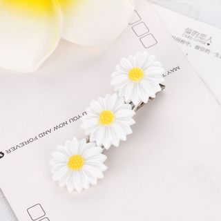 Kẹp cúc họa mi 3 bông