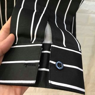 Áo sơ mi nam in chữ