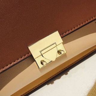 Túi Xách Nữ Thời Trang Hàn Quốc Trẻ Trung Cá Tính D018
