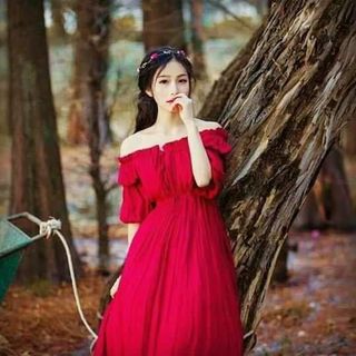 Đầm Maxi Trễ Vai Tay Dài