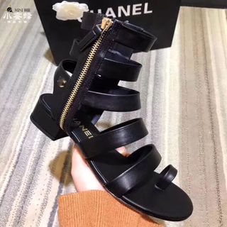 Giày sandal rọa