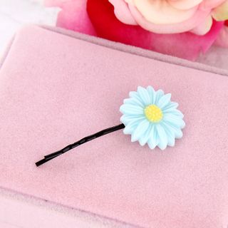 Kẹp cúc họa mi đơn