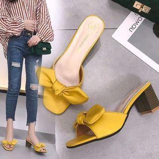 Dép cao gót buộc nơ