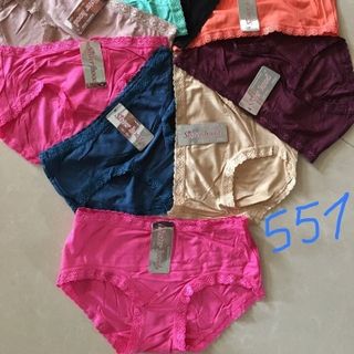 Quần viền ren Sisterhood 551