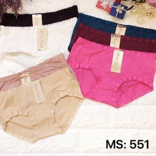 Quần viền ren Sisterhood 551