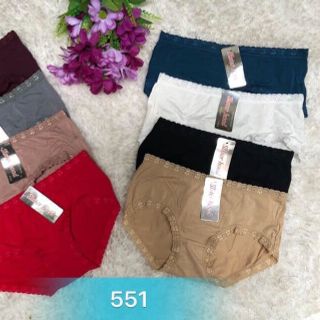 Quần viền ren Sisterhood 551
