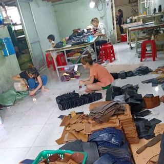 ví da thắt lưng