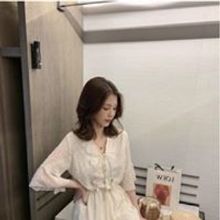 ĐẦM VOAN VIỀN BÈO
