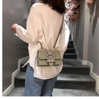 Tui cách đá Ngọc