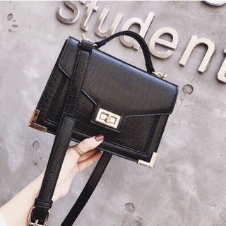Tui xách da form cứng xịn