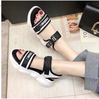 Giày sandal x