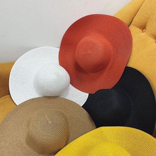 Nón cói đi biển
