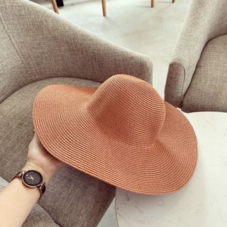 Nón cói đi biển