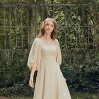 ĐẦM VINTAGE CỔ VUÔNG TAY BỒNG