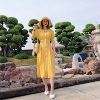 ĐẨM CỔ TRÒN ĐÍNH NÚT