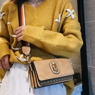 Túi Đeo Vai Xu Hướng Đinh Tán D086 Phong Cách Hàn Quốc