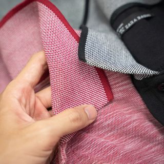 Áo thun cổ bẻ xước - B018