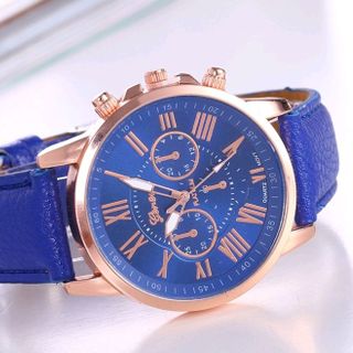 đồng hồ đeo tay dây da giá 45kcó nhiều màu