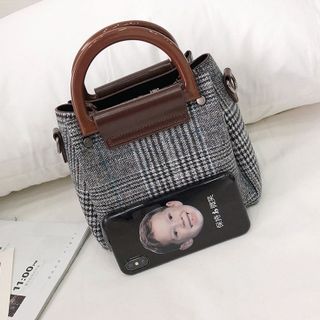 Túi Đeo Chéo Thời Trang Hàn Quốc Có Quai Xách D9203