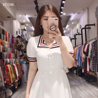 ĐẦM CÔNG SỞ CỔ VIỀN NÚT NGỌC