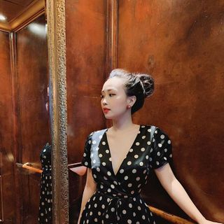 ĐẦM CHẤM BI CỔ ĐẮP CHÉO
