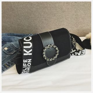 Túi Đeo Chéo Thời Trang Hàn Quốc Bộ Sưu Tập Thu Đông Hot D9205