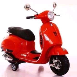 Xe Vespa điện cho bé