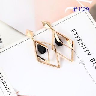 ah1129 - Bông tai tam giác tròn hạt đen