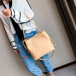 Túi Xách Nữ Da Mềm 2 Quai Cá Tính D9708