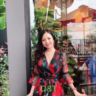 Đầm bông xòe tay loa