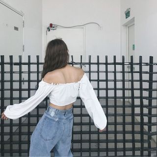 OFF-SHOULDER TOP