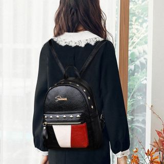 Balo Nữ Mini Gắn Đinh Tán Hàn Quốc Trẻ Trung Cá Tính D1253