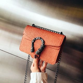 Túi Xách Khóa Rồng Da Hotrend D8402