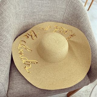 Nón cói đi biển hàng qc
