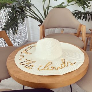 Nón cói đi biển hàng qc
