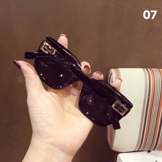 Mắt kính r