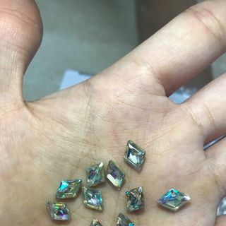 Đá khối đính nail