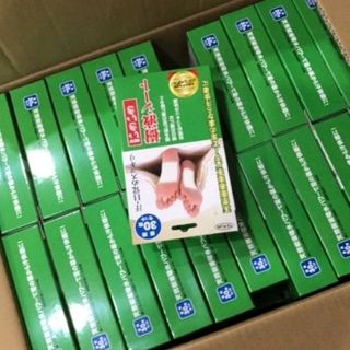 miếng dáng thải độc chân của nhật