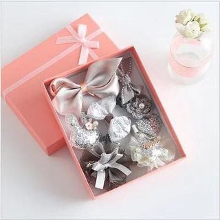 Hộp Quà 10 Phụ Kiện Cho Bé - Đầy tháng thôi nôi - Giả sỉ ship toàn quốc