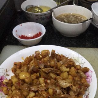 Tóp mỡ chiên nước mắm tỏi ớt