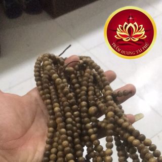 Vòng tay trầm hương 108 hạt tự nhiên size 8li