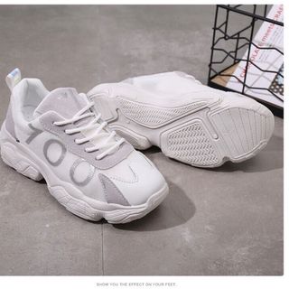 Giày bata đế thô